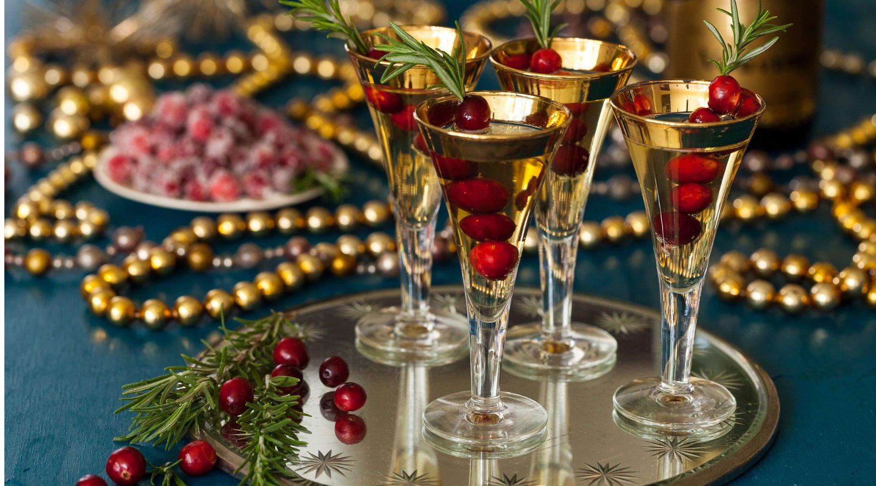 Top 5 Festive Holiday Drink Recipes 2022 | Easy to make cocktails - Views Balcony Bar | Turn your Balcony into a Bar!