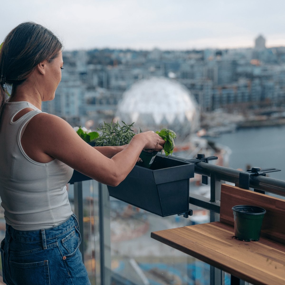 Adjustable Railing Planters - Views Balcony Bar | Turn your Balcony into a Bar!